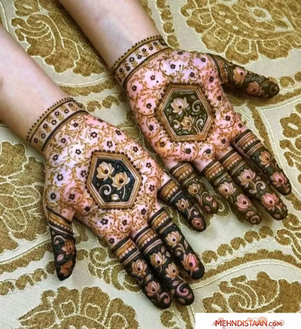 Arabic Circle Mehndi Designs