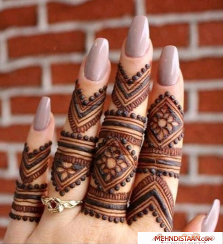 Bride Finger Mehndi Design