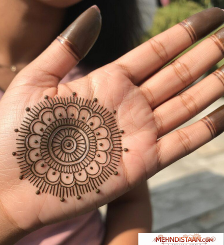 Round Mehndi Design