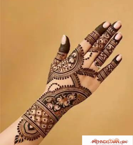Arabic Back Hand Mehndi Design