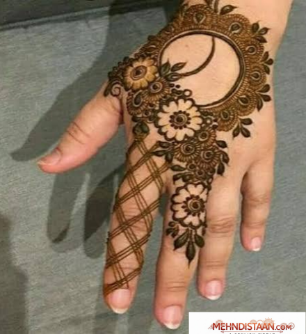 Arabic Stylish Teej Mehndi Designs