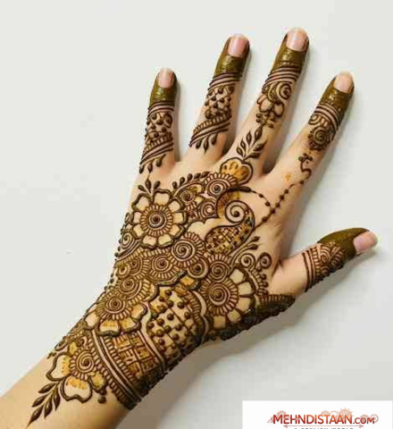 Arabic Stylish Teej Mehndi Designs