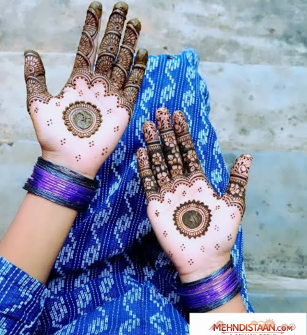 Stylish Teej Mehndi Design