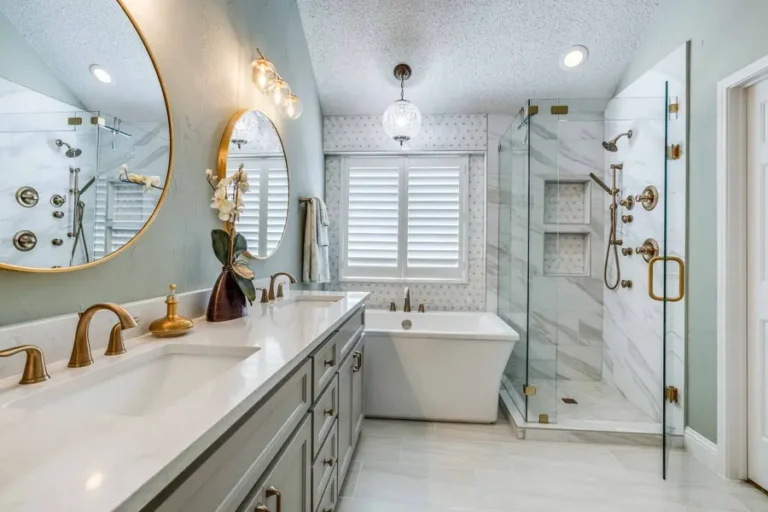 Bathroom Remodeling: A Complete Guide to a Stylish and Functional Space Bathroom Remodeling